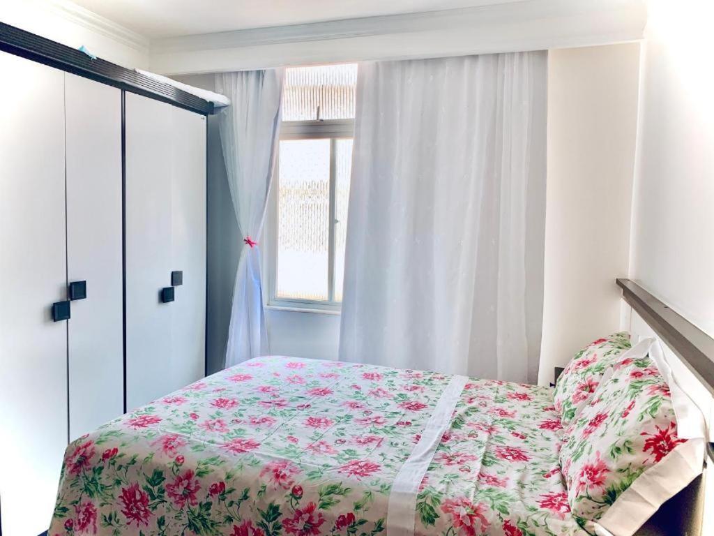 Stayhere! Fique Aqui! Apartamento 2/4 Mobiliado No Costa Azul :-) 살바도르 외부 사진